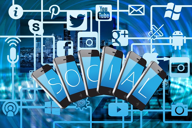 SocialMedia, 