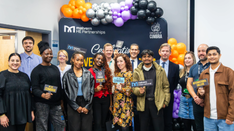 Photograph of a mixture of international students at a UOC event